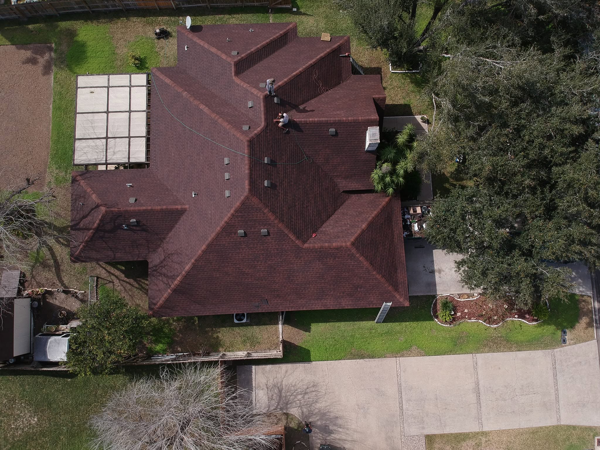 Rivero Roofing crew on roof
